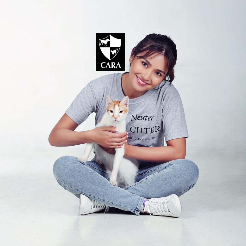 Kathryn Bernardo posing with an adopted cat for CARA Welfare Philippines campaign